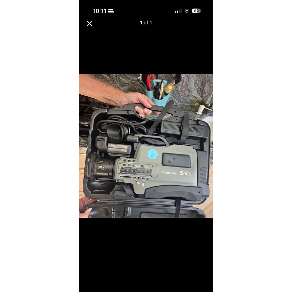Panasonic NV-S1 S-VHS Handheld Camcorder 12x Zoom Gray w/ Case Accessories